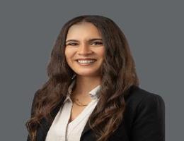 العميل Monica Medhat