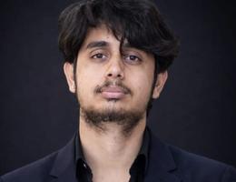 العميل Talha Umer