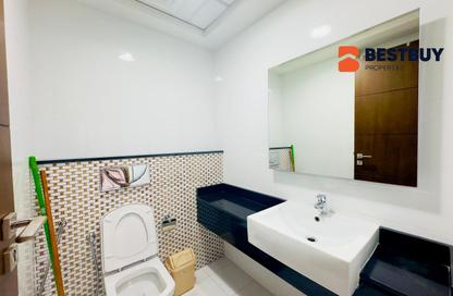 Apartment - 1 Bedroom - 2 Bathrooms for rent in Al Juffair - Capital Governorate