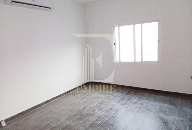 997415 - Property Image 3