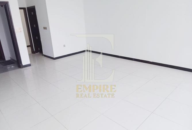 997415 - Property Image 2