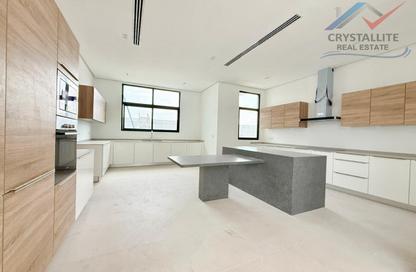 Villa - 4 Bedrooms - 5 Bathrooms for rent in Saar - Northern Governorate