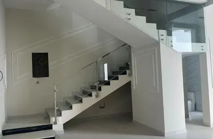 Villa - 5 Bedrooms - 5 Bathrooms for sale in Busaiteen - Muharraq Governorate