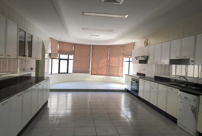 52143012 - Property Image 2