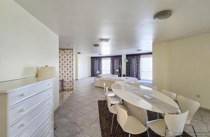 Apartment - 2 Bedrooms - 2 Bathrooms for rent in Exhibition Road - Hoora - Capital Governorate