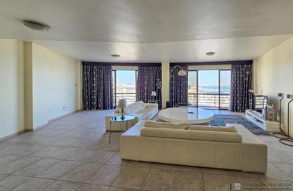 Apartment - 2 Bedrooms - 2 Bathrooms for rent in Exhibition Road - Hoora - Capital Governorate