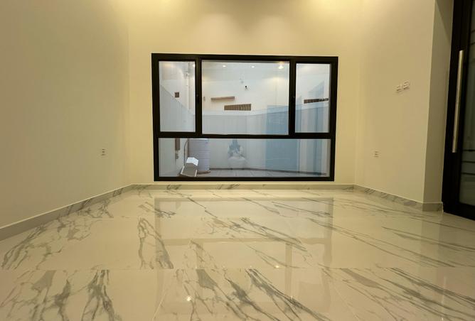 918928 - Property Image 3