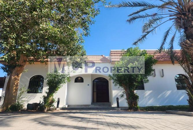 889948 - Property Main Image