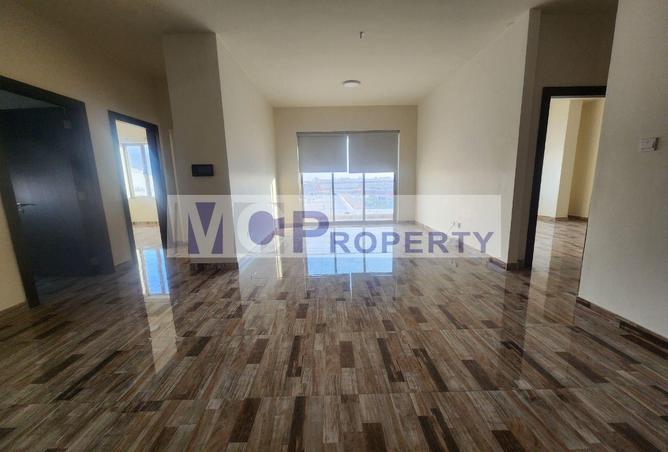 880471 - Property Image 2