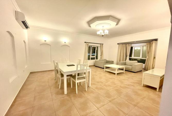 53654373 - Property Image 2