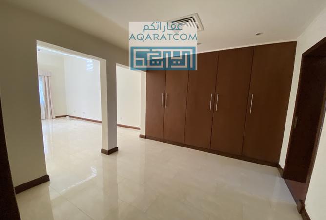 54370547 - Property Image 3