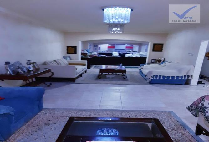 840322 - Property Image 3