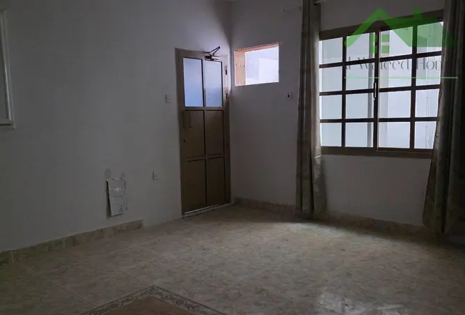 904311 - Property Image 3