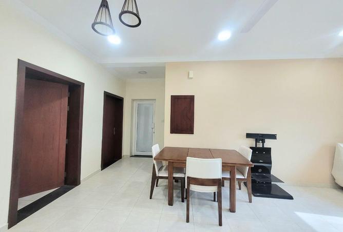 880020 - Property Image 2