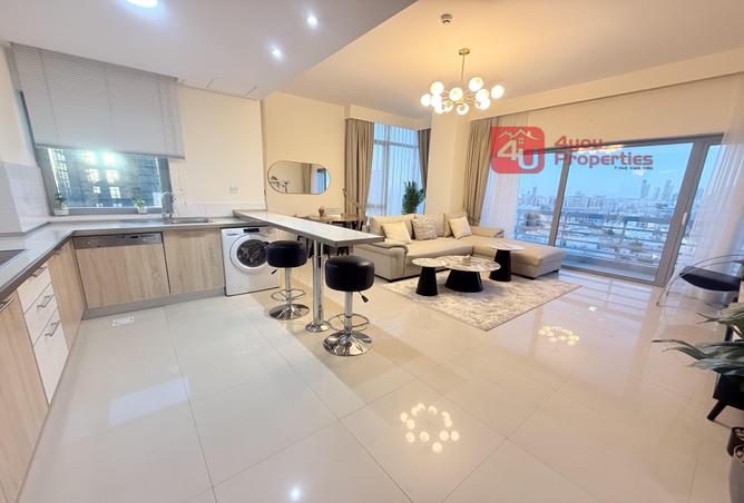 956094 - Property Image 2