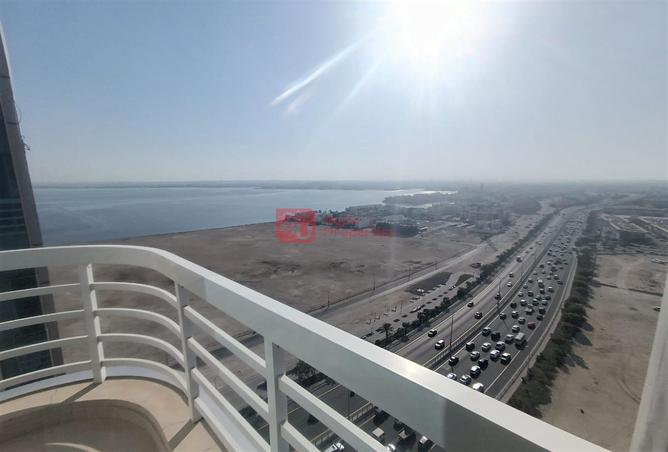 956094 - Property Image 3