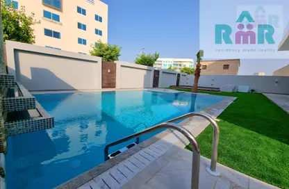 فيلا - 6 غرف نوم - 7 حمامات للبيع في أمواج مارينا - أمواج - المحرق