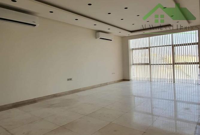 871240 - Property Main Image