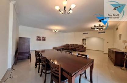Apartment - 2 Bedrooms - 3 Bathrooms for rent in Al Juffair - Capital Governorate