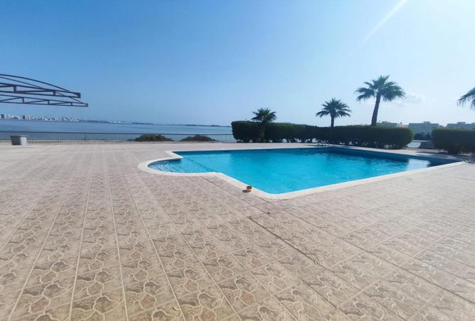 995749 - Property Image 2