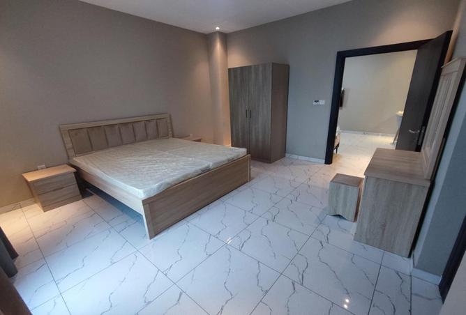 995747 - Property Image 2