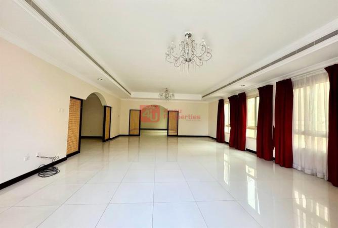 995952 - Property Image 2