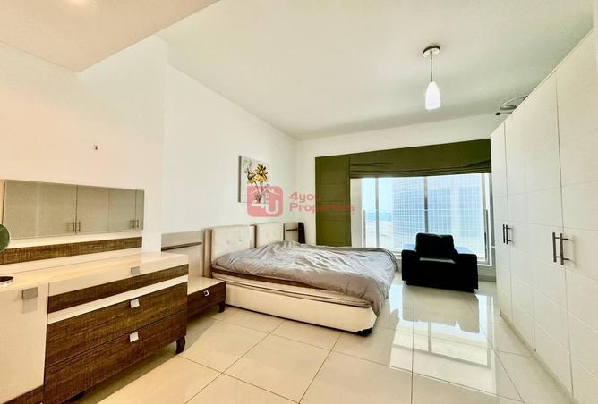 995433 - Property Image 2