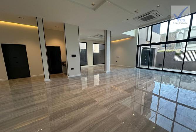 896192 - Property Image 2