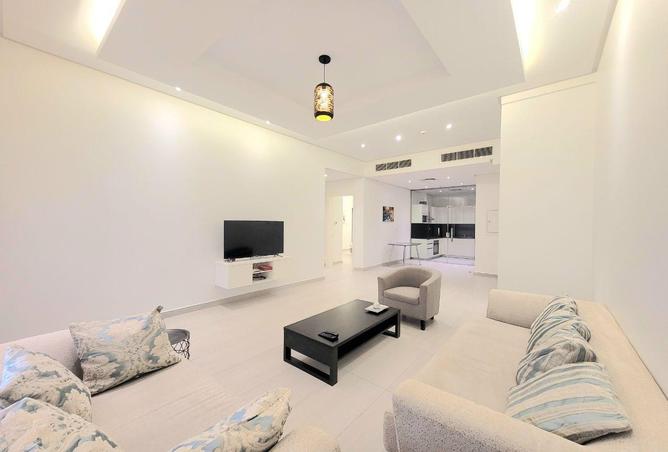 828214 - Property Image 2