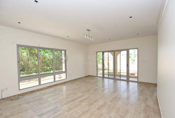 55803638 - Property Image 3