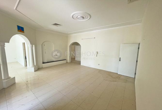 880970 - Property Image 3