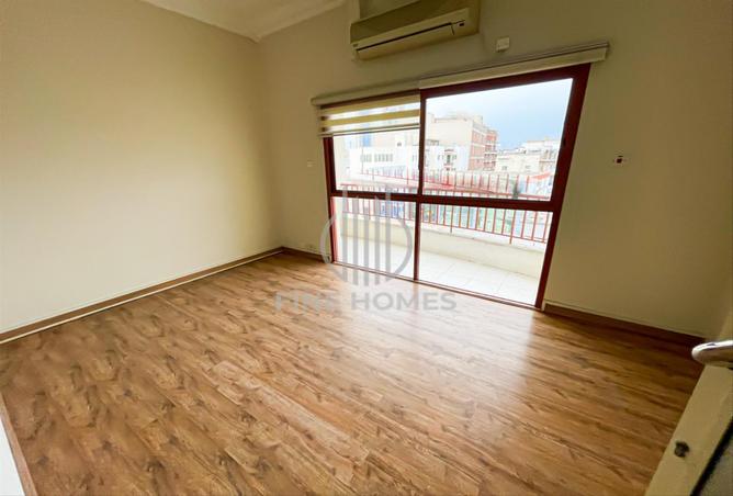 908148 - Property Image 3