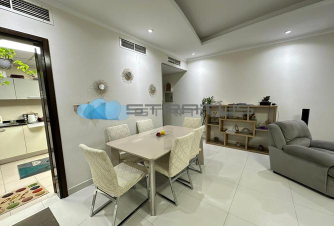 903743 - Property Image 3