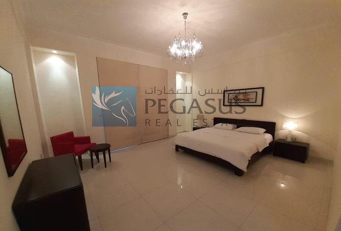 808245 - Property Image 3