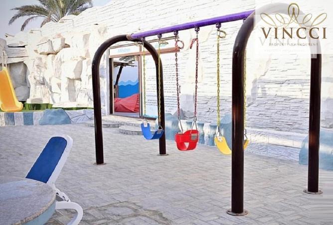 916674 - Property Image 2