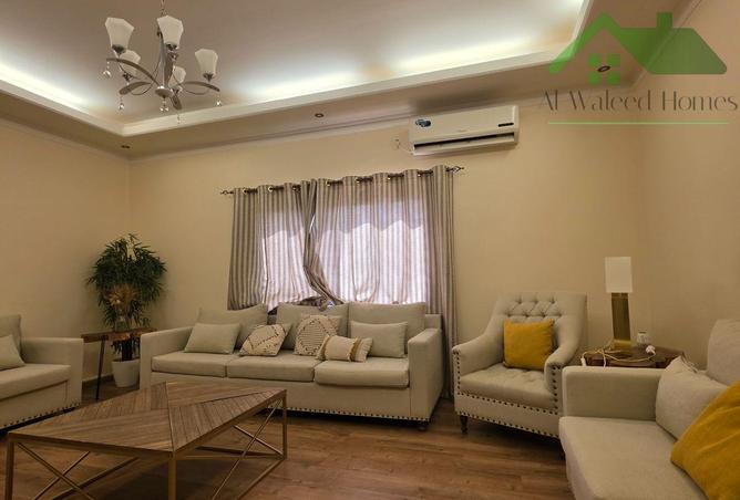 862751 - Property Image 2