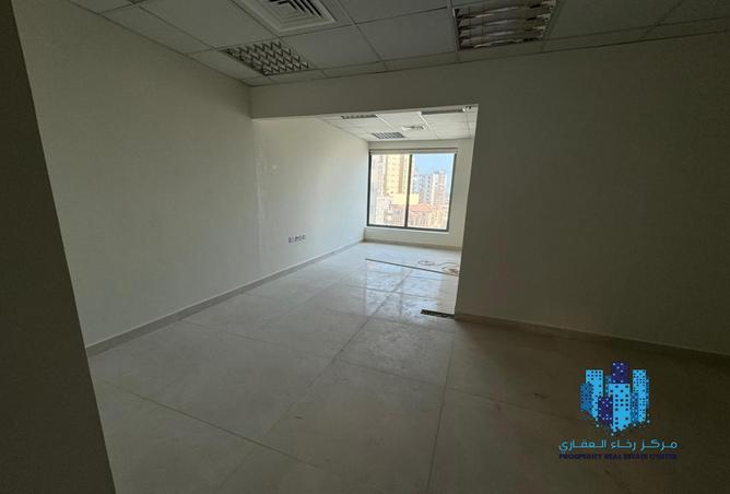 854453 - Property Image 3