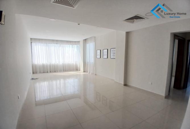 893683 - Property Main Image