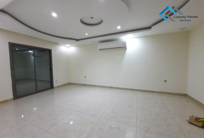 820680 - Property Image 3