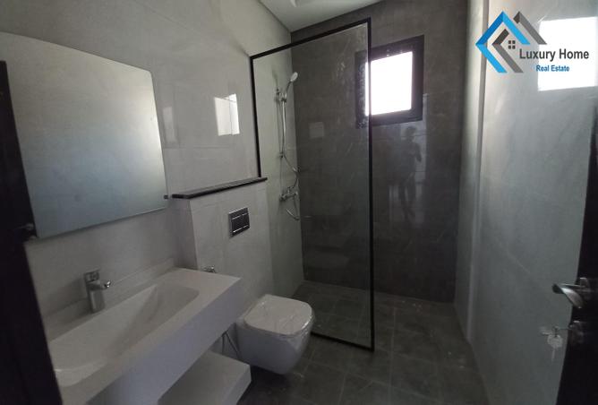 907952 - Property Image 2