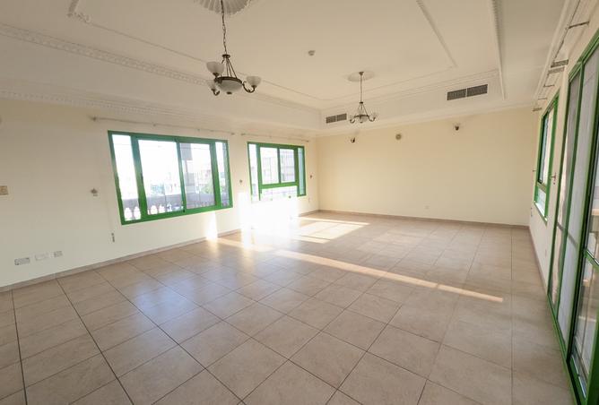 909664 - Property Image 2