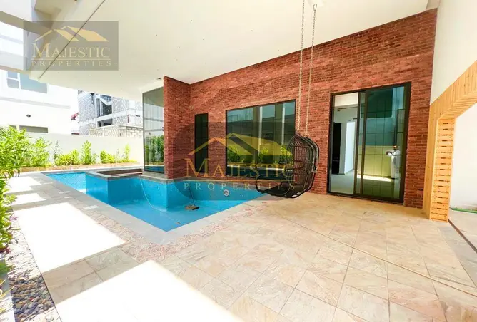 900777 - Property Image 2