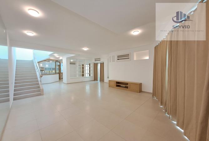 51718574 - Property Main Image