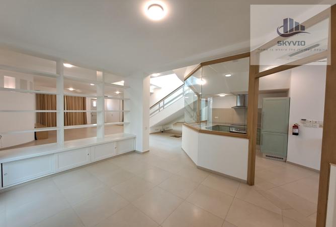 51718574 - Property Image 2