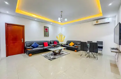 Apartment - 2 Bedrooms - 2 Bathrooms for rent in Busaiteen - Muharraq Governorate