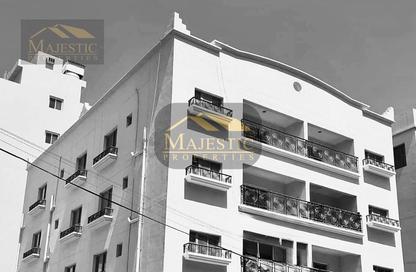 عمارة بالكامل - استوديو - 8 حمامات للبيع في الحد - المحرق