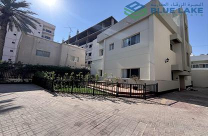 Villa - 4 Bedrooms - 4 Bathrooms for rent in Mahooz - Manama - Capital Governorate