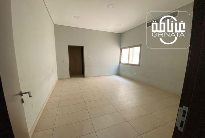 830084 - Property Image 2