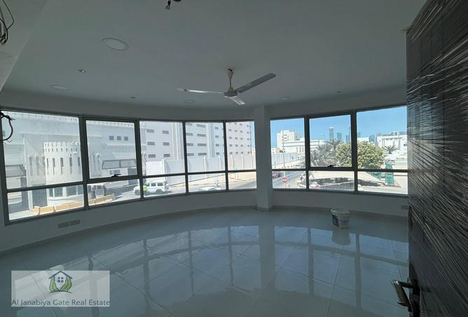 939092 - Property Image 3