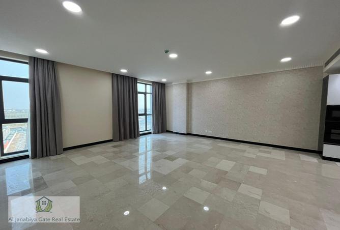 905360 - Property Image 3